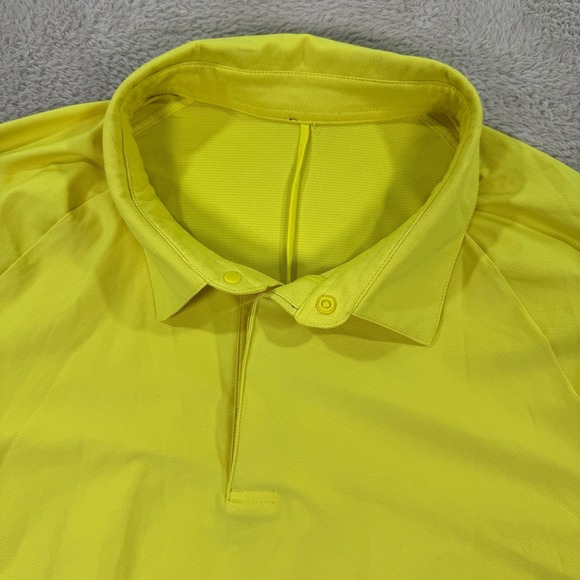 Lululemon Mens XL Yellow Short Sleeve Activewear Athletic Polo Shirt Casual EUC - Picture 2 of 6